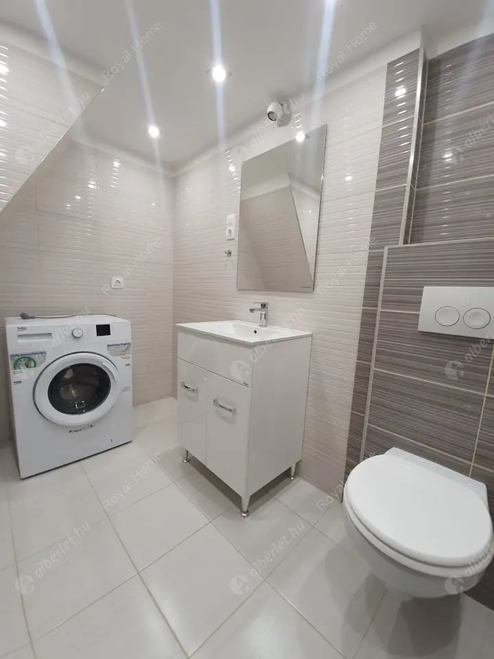 Kiadó albérlet 200000 Ft/hó áron: Budapest, XIII. kerület  Visegrádi  . Mérete: 30 nm, 1 szobás | Alberlet.hu - 6182540