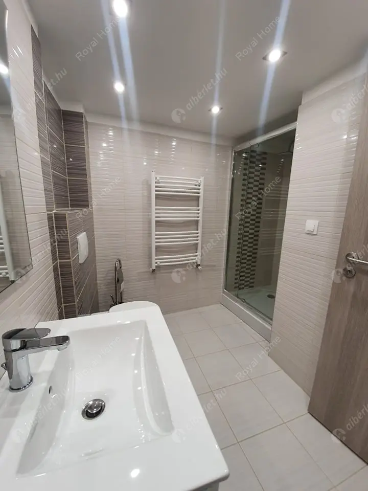 Kiadó albérlet 200000 Ft/hó áron: Budapest, XIII. kerület  Visegrádi  . Mérete: 30 nm, 1 szobás | Alberlet.hu - 6182543