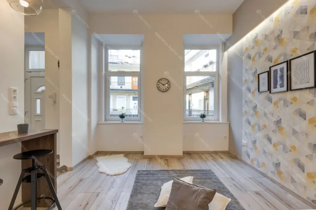 Kiadó albérlet 220000 Ft/hó áron: Budapest, XIII. kerület  Visegrádi utca. Mérete: 24 nm, 1 szobás | Alberlet.hu - 5621402