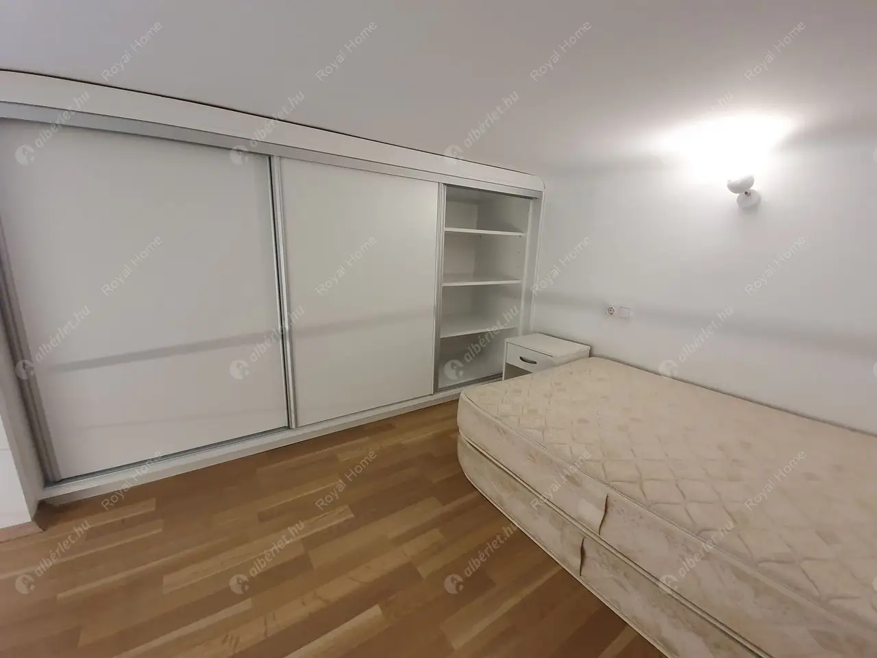Kiadó albérlet 200000 Ft/hó áron: Budapest, XIII. kerület  Visegrádi utca. Mérete: 25 nm, 1 szobás | Alberlet.hu - 5328499