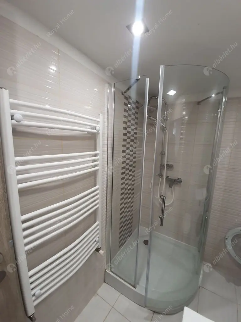 Kiadó albérlet 200000 Ft/hó áron: Budapest, XIII. kerület  Visegrádi utca. Mérete: 25 nm, 1 szobás | Alberlet.hu - 5328503