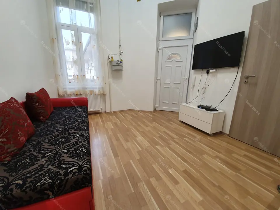 Kiadó albérlet 180000 Ft/hó áron: Budapest, XIII. kerület  Visegrádi utca. Mérete: 25 nm, 1 szobás | Alberlet.hu - 5797461