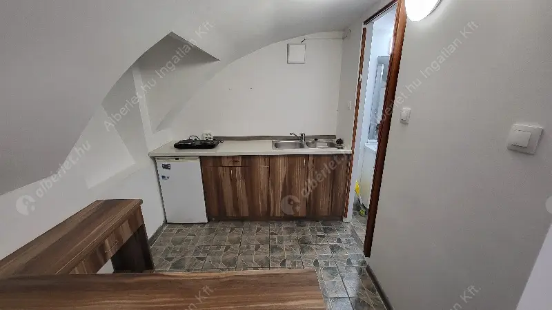 Kiadó albérlet 150000 Ft/hó áron: Budapest, XIII. kerület  Visegrádi utca. Mérete: 35 nm, 1 szobás | Alberlet.hu - 6591007