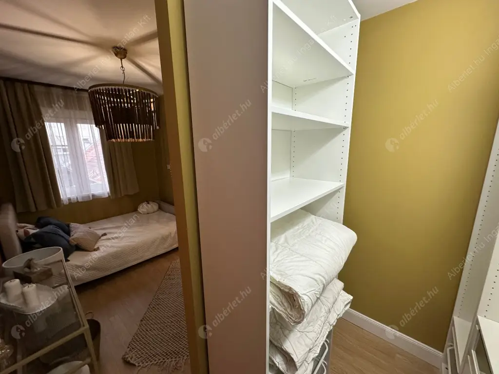 Kiadó albérlet 340000 Ft/hó áron: Budapest, XIII. kerület  Visegrádi utca. Mérete: 50 nm, 2 szobás | Alberlet.hu - 6565710