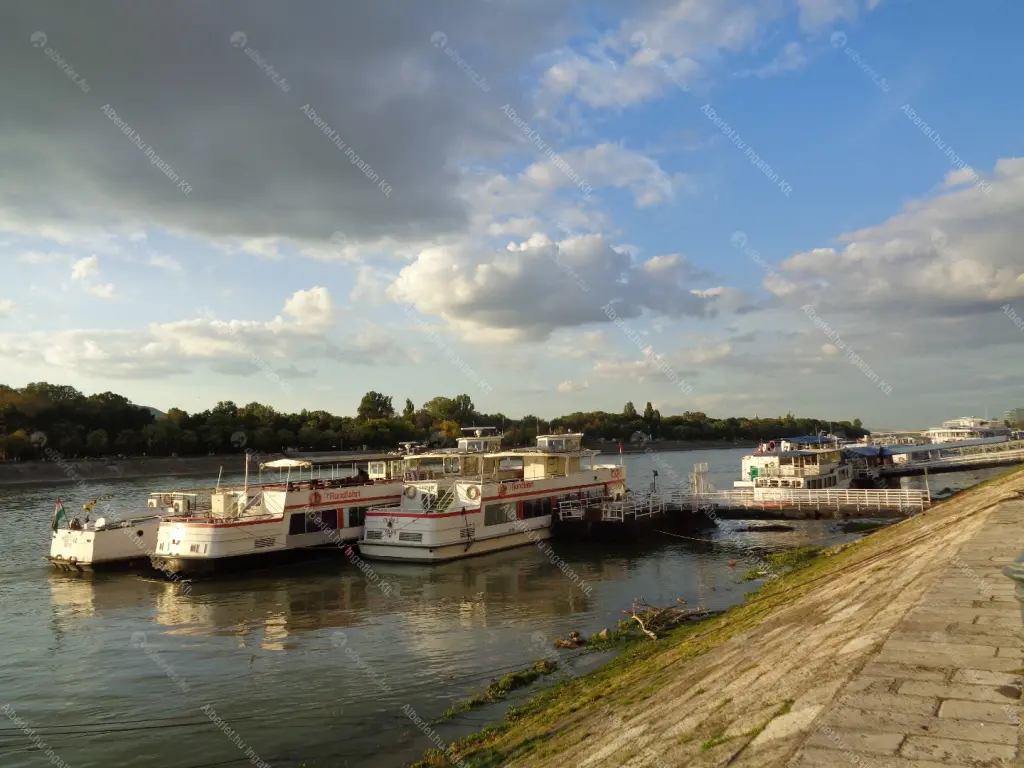 Kiadó albérlet 320000 Ft/hó áron: Budapest, XIII. kerület  Visegrádi utca. Mérete: 70 nm, 2 szobás | Alberlet.hu - 6640507