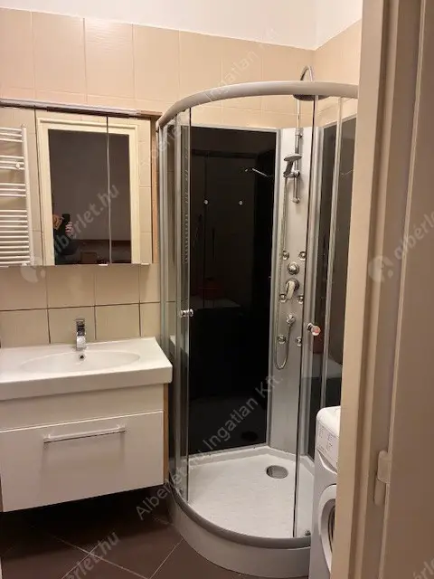 Kiadó albérlet 330000 Ft/hó áron: Budapest, XIII. kerület  Visegrádi utca. Mérete: 74 nm, 3 szobás | Alberlet.hu - 6617463