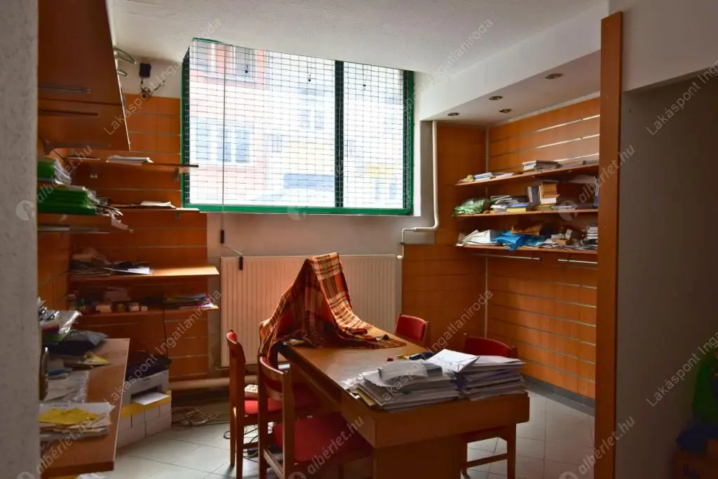 Kiadó albérlet 400000 Ft/hó áron: Budapest, XIII. kerület  Visegrádi utca. Mérete: 75 nm, 3 szobás | Alberlet.hu - 6544170