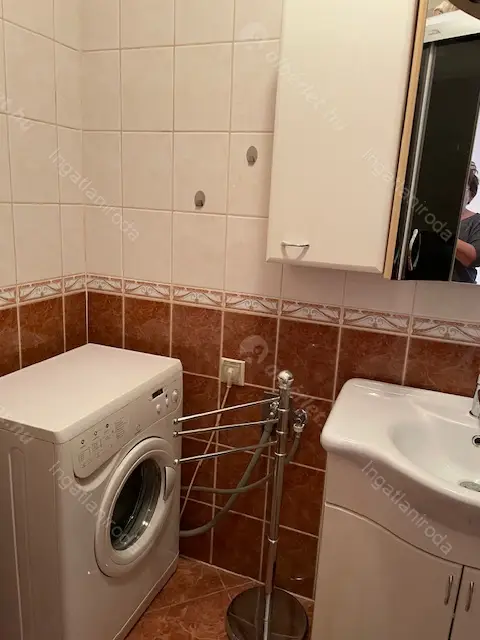 Kiadó albérlet 370000 Ft/hó áron: Budapest, XIII. kerület  Visegrádi utca. Mérete: 77 nm, 2 szobás | Alberlet.hu - 6222302