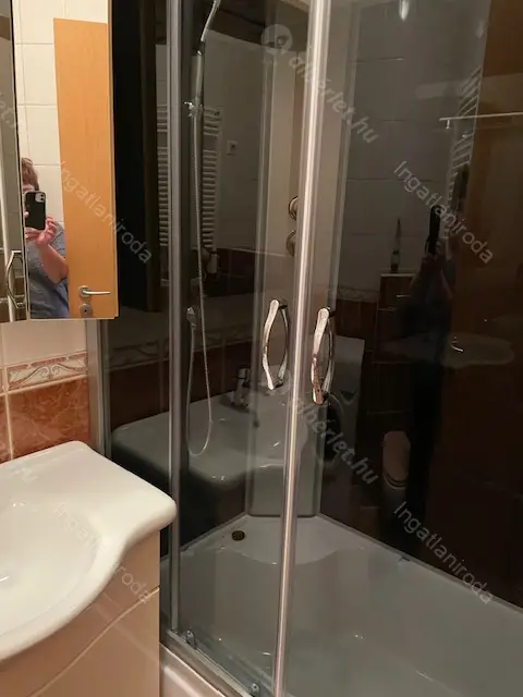 Kiadó albérlet 370000 Ft/hó áron: Budapest, XIII. kerület  Visegrádi utca. Mérete: 77 nm, 2 szobás | Alberlet.hu - 6222303