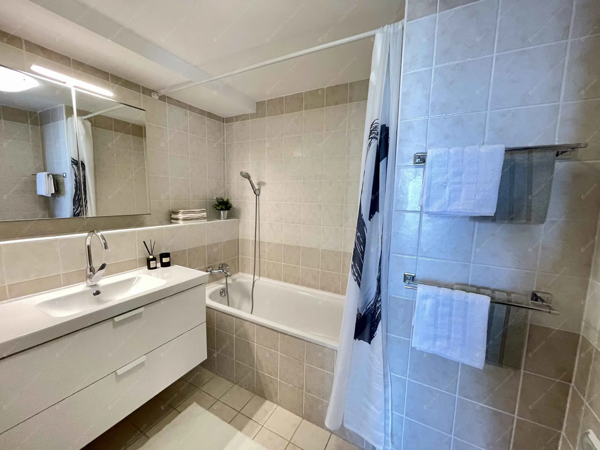 Kiadó albérlet 315000 Ft/hó áron: Budapest, XIII. kerület  Viza utca. Mérete: 45 nm, 1 szobás | Alberlet.hu - 6632425