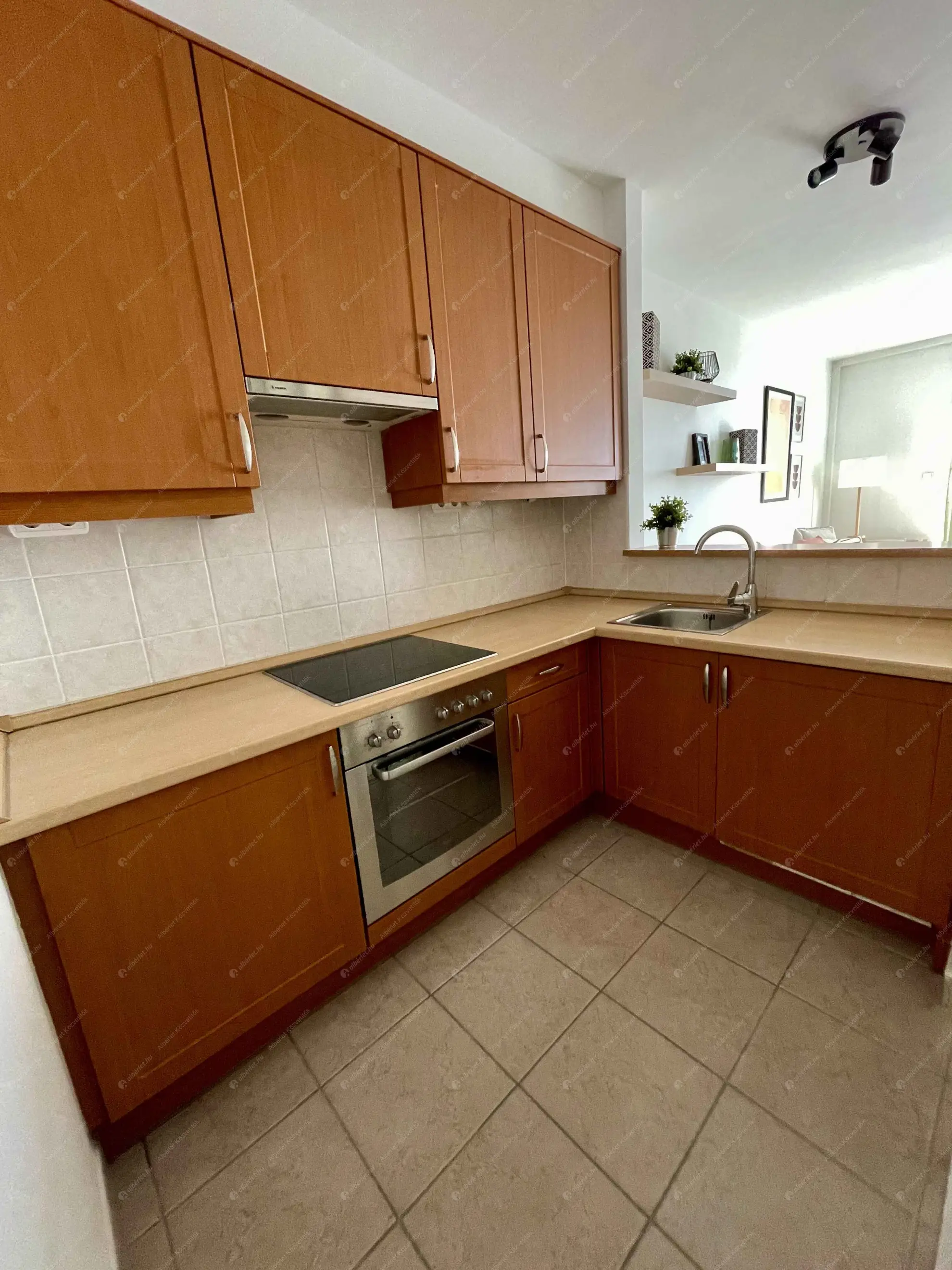 Kiadó albérlet 315000 Ft/hó áron: Budapest, XIII. kerület  Viza utca. Mérete: 45 nm, 1 szobás | Alberlet.hu - 6632427