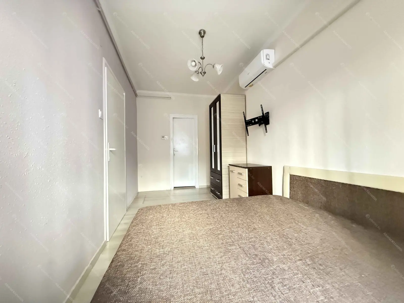 Kiadó albérlet 210000 Ft/hó áron: Budapest, XIII. kerület  Zsinór utca. Mérete: 51 nm, 1 szobás | Alberlet.hu - 6660502