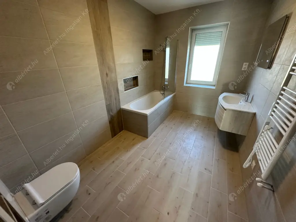 Kiadó albérlet 440000 Ft/hó áron: Budapest, XIV. kerület  Álmos vezér útja. Mérete: 108 nm, 3 szobás | Alberlet.hu - 6574695