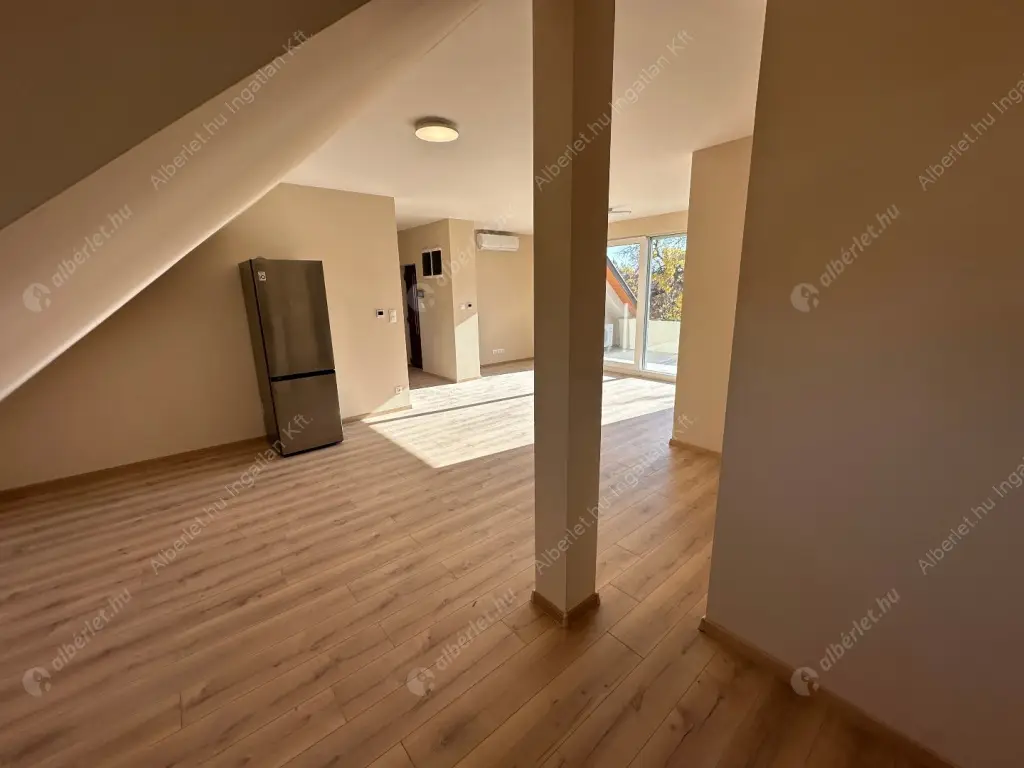 Kiadó albérlet 340000 Ft/hó áron: Budapest, XIV. kerület  Álmos vezér útja. Mérete: 71 nm, 2 szobás | Alberlet.hu - 6574748