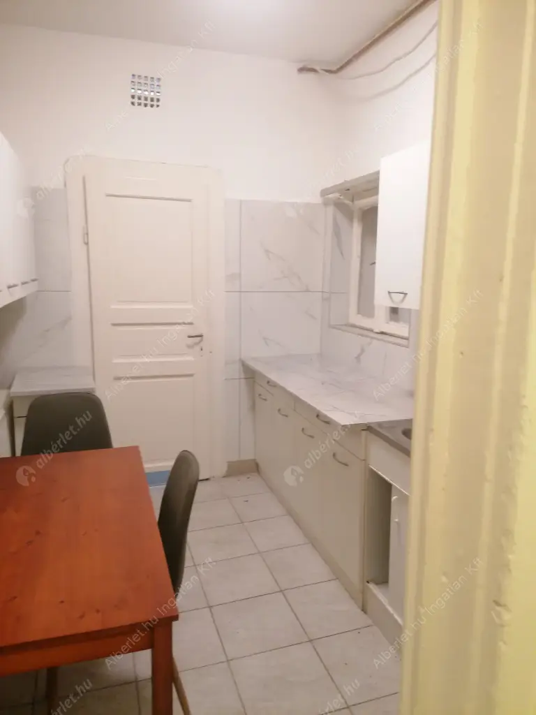 Kiadó albérlet 190000 Ft/hó áron: Budapest, XIV. kerület  Amerikai út. Mérete: 40 nm, 1 szobás | Alberlet.hu - 6596061