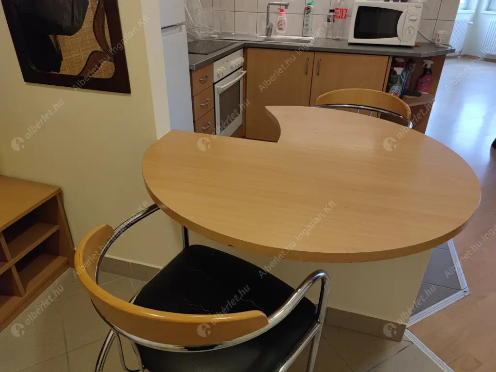 Kiadó albérlet 230000 Ft/hó áron: Budapest, XIV. kerület  Amerikai út. Mérete: 45 nm, 1 szobás | Alberlet.hu - 6590466