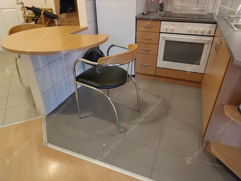 Kiadó albérlet 230000 Ft/hó áron: Budapest, XIV. kerület  Amerikai út. Mérete: 45 nm, 1 szobás | Alberlet.hu - 6590468