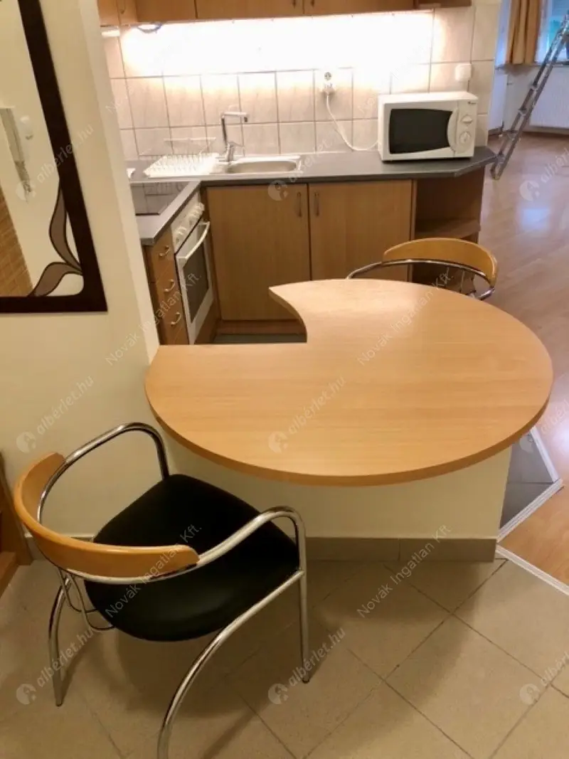 Kiadó albérlet 230000 Ft/hó áron: Budapest, XIV. kerület  Amerikai út. Mérete: 45 nm, 1 szobás | Alberlet.hu - 6620471