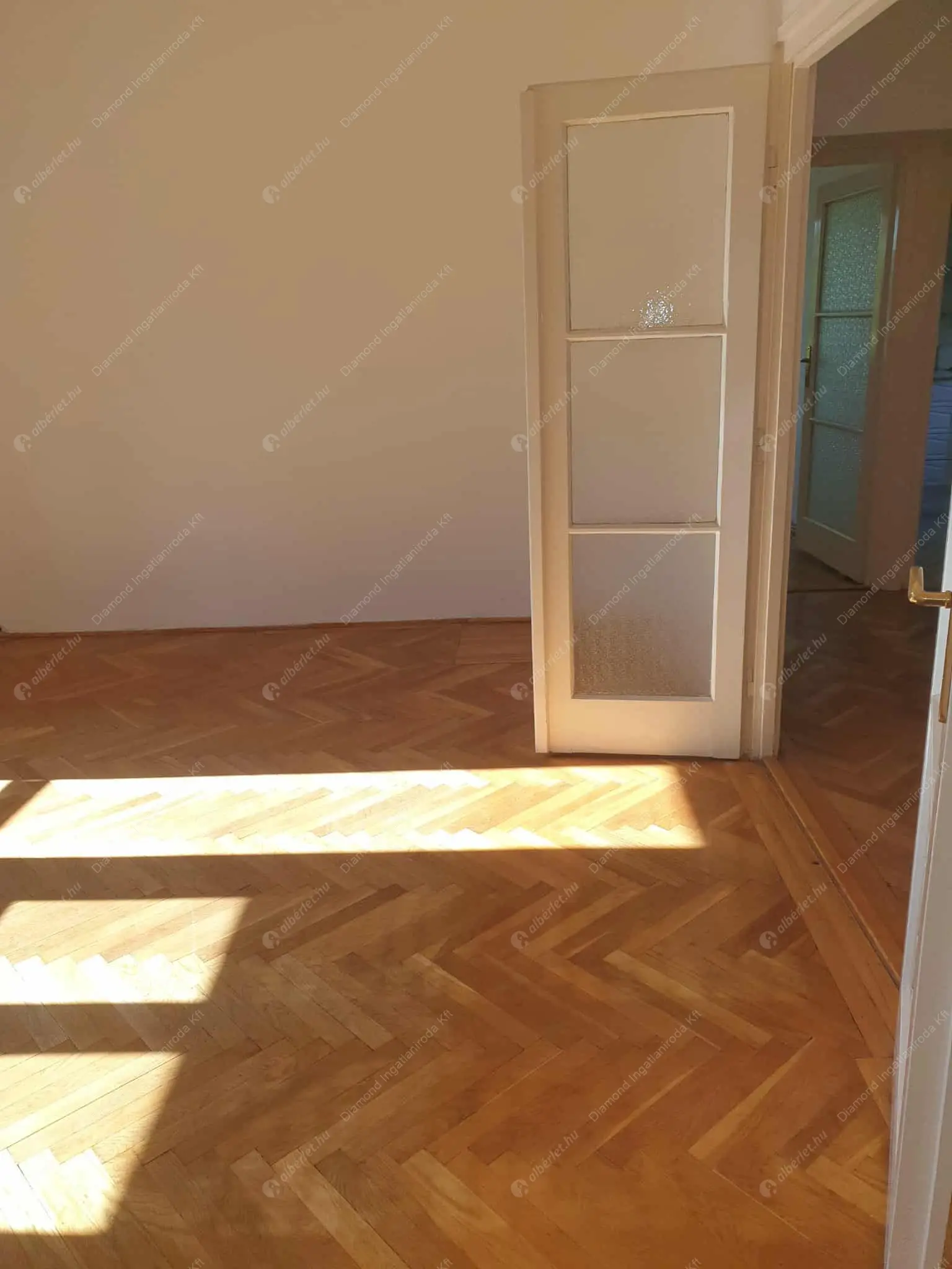 Kiadó albérlet 240000 Ft/hó áron: Budapest, XIV. kerület  Amerikai út. Mérete: 56 nm, 2 szobás | Alberlet.hu - 6555108