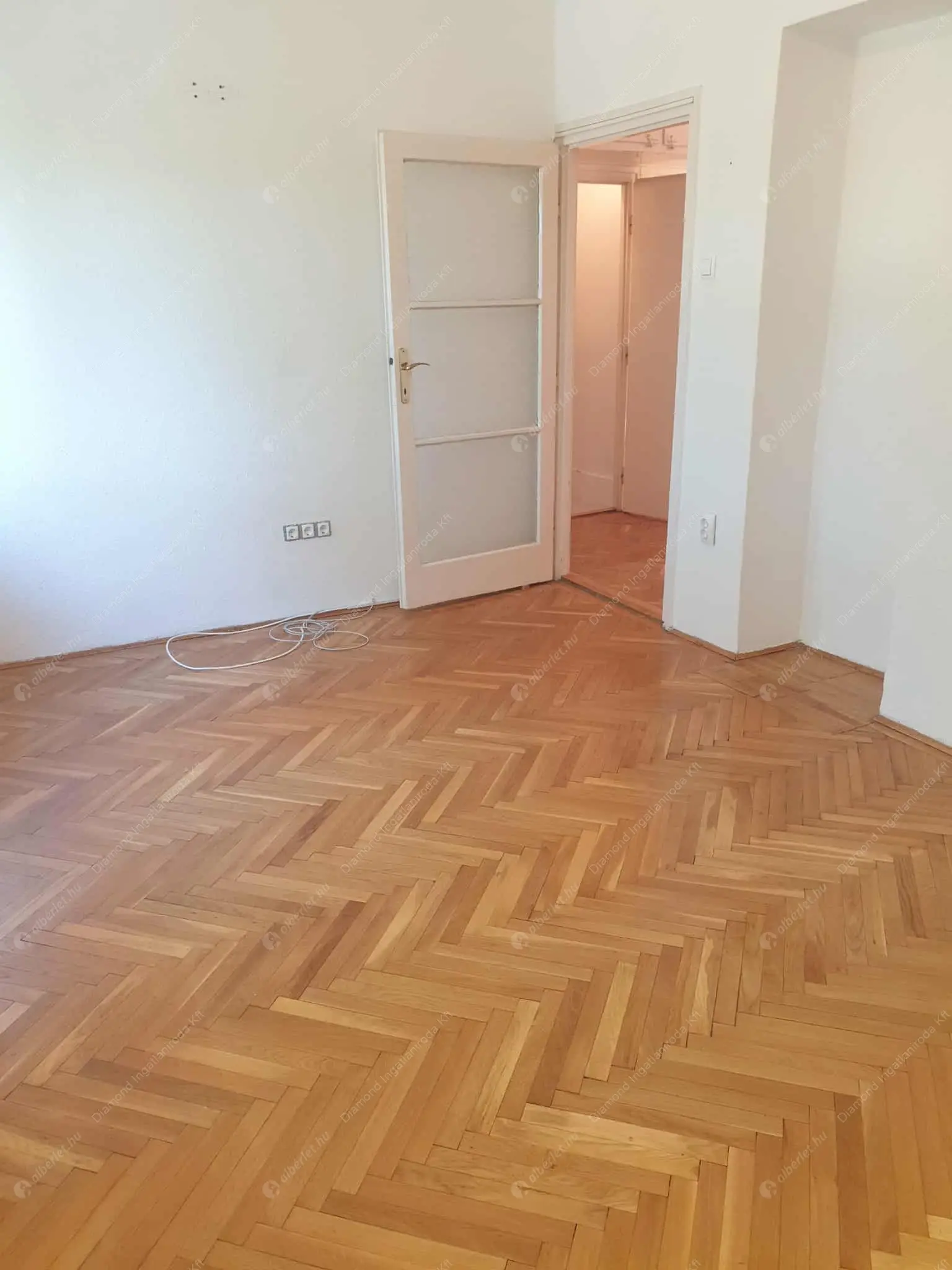 Kiadó albérlet 240000 Ft/hó áron: Budapest, XIV. kerület  Amerikai út. Mérete: 56 nm, 2 szobás | Alberlet.hu - 6555109