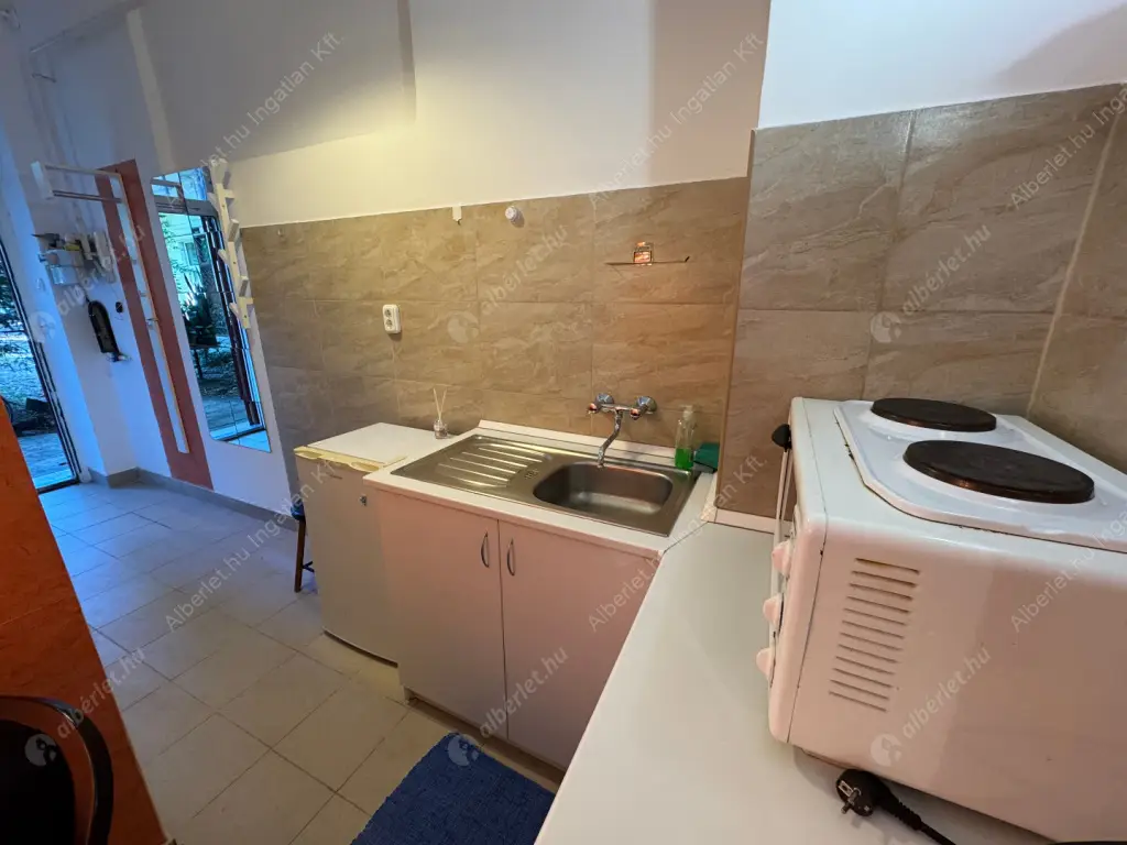 Kiadó albérlet 180000 Ft/hó áron: Budapest, XIV. kerület  Angol utca. Mérete: 31 nm, 1 szobás | Alberlet.hu - 6595258