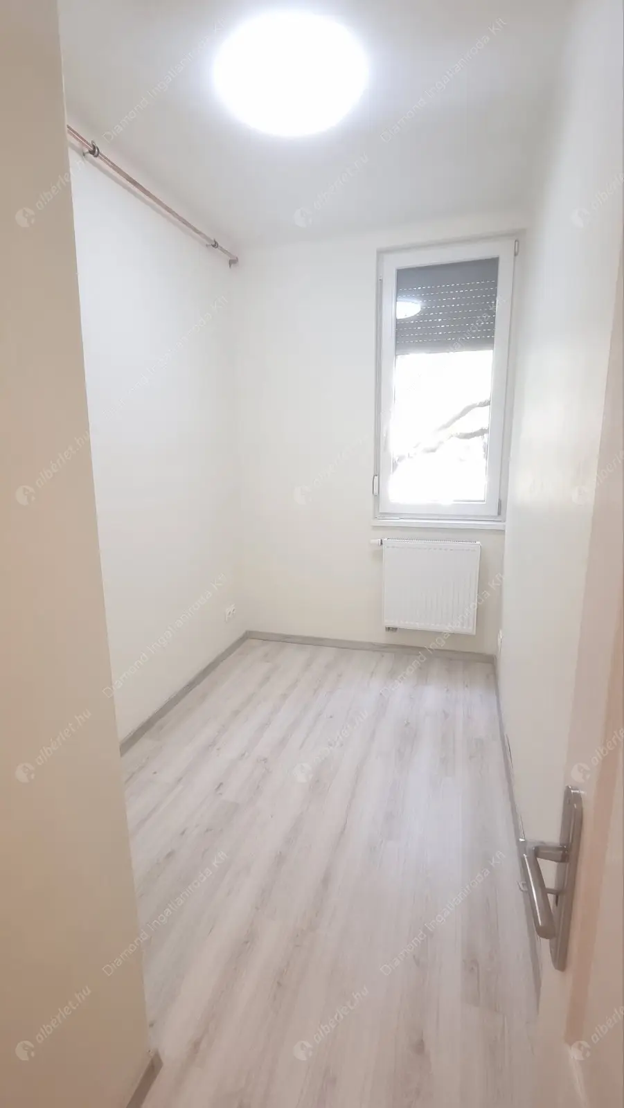 Kiadó albérlet 210000 Ft/hó áron: Budapest, XIV. kerület  Angol utca. Mérete: 34 nm, 1 szobás | Alberlet.hu - 6009596