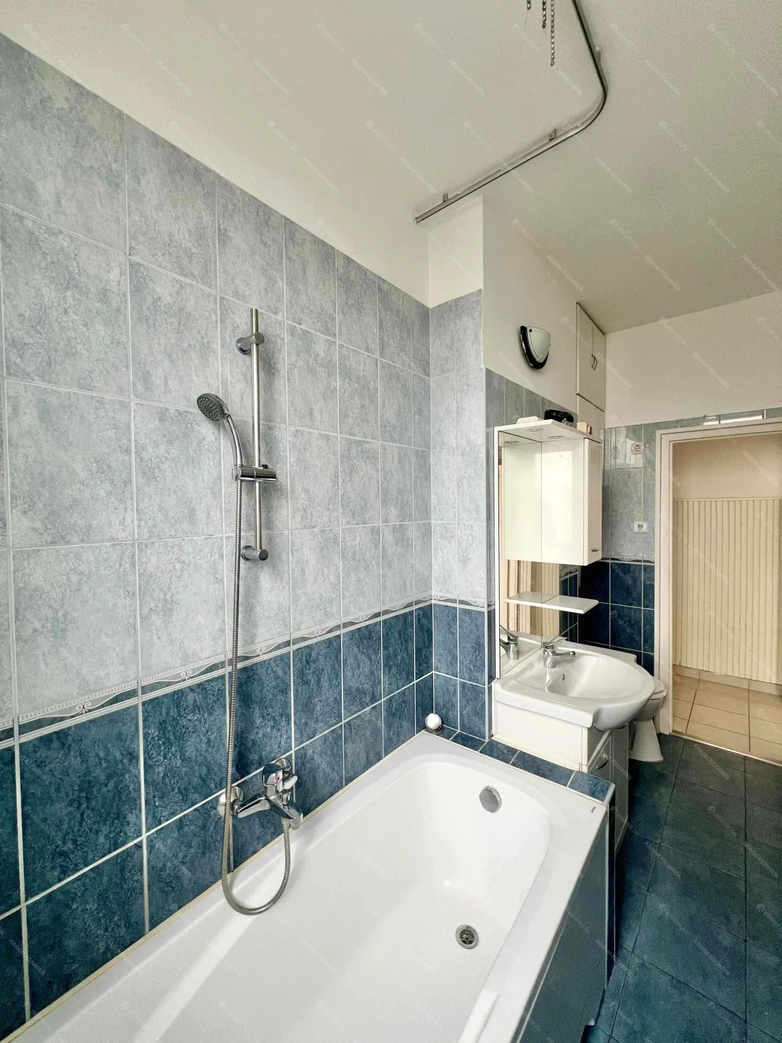 Kiadó albérlet 170000 Ft/hó áron: Budapest, XIV. kerület  Balázs park. Mérete: 48 nm, 2 szobás | Alberlet.hu - 6643624