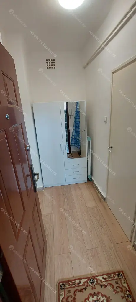 Kiadó albérlet 190000 Ft/hó áron: Budapest, XIV. kerület  Báróczy utca. Mérete: 29 nm, 1 szobás | Alberlet.hu - 6705017