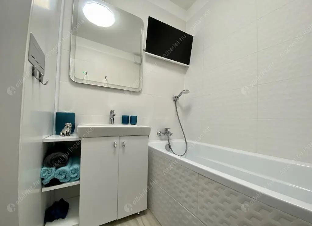 Kiadó albérlet 350000 Ft/hó áron: Budapest, XIV. kerület  Bartl János utca. Mérete: 53 nm, 2 szobás | Alberlet.hu - 6614173