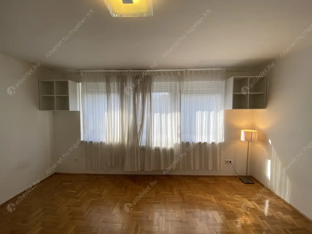 Kiadó albérlet 200000 Ft/hó áron: Budapest, XIV. kerület  Bazsarózsa utca. Mérete: 31 nm, 1 szobás | Alberlet.hu - 6637285