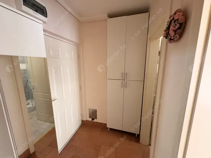 Kiadó albérlet 170000 Ft/hó áron: Budapest, XIV. kerület  Beckó utca. Mérete: 30 nm, 1 szobás | Alberlet.hu - 6576680