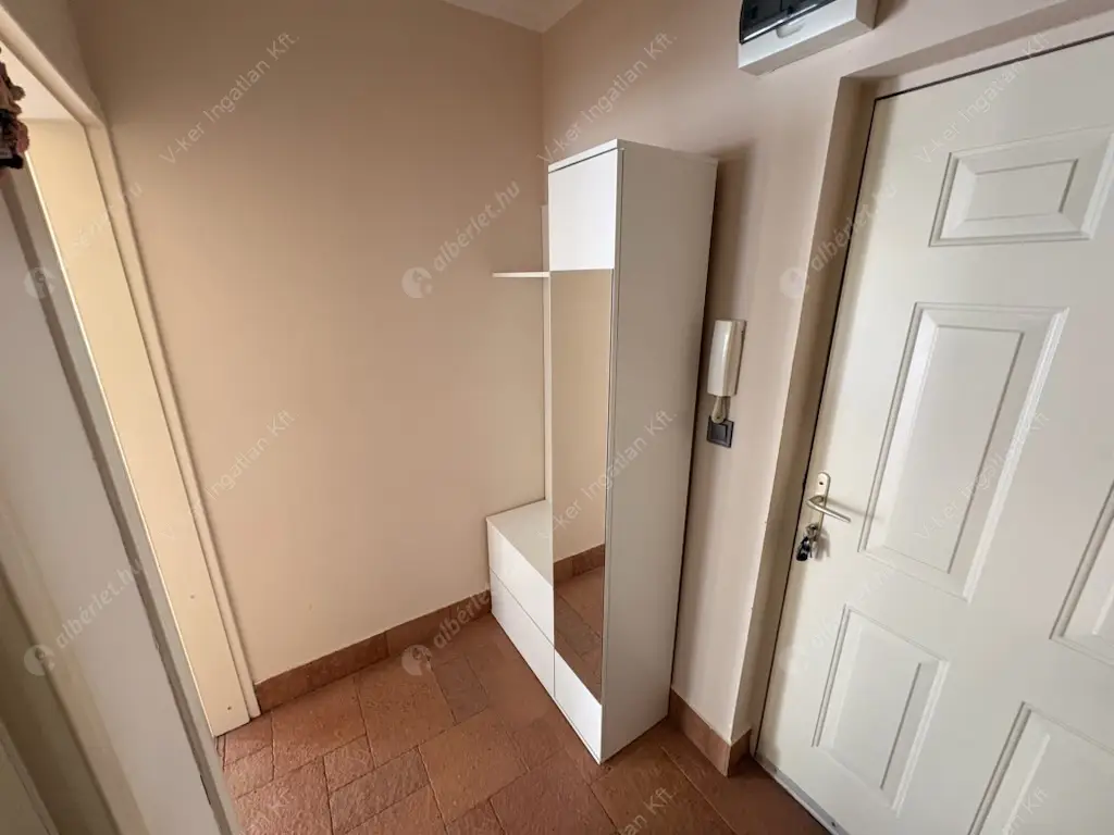 Kiadó albérlet 170000 Ft/hó áron: Budapest, XIV. kerület  Beckó utca. Mérete: 30 nm, 1 szobás | Alberlet.hu - 6576681
