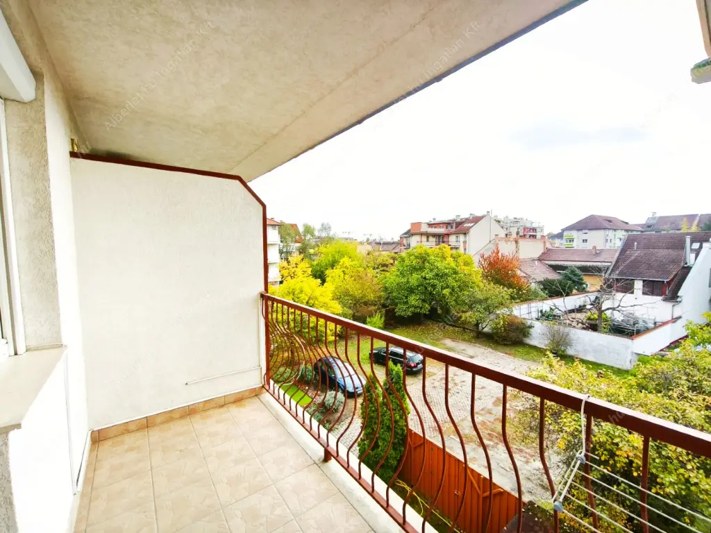 Kiadó albérlet 220000 Ft/hó áron: Budapest, XIV. kerület  Beckó utca. Mérete: 48 nm, 2 szobás | Alberlet.hu - 6569369