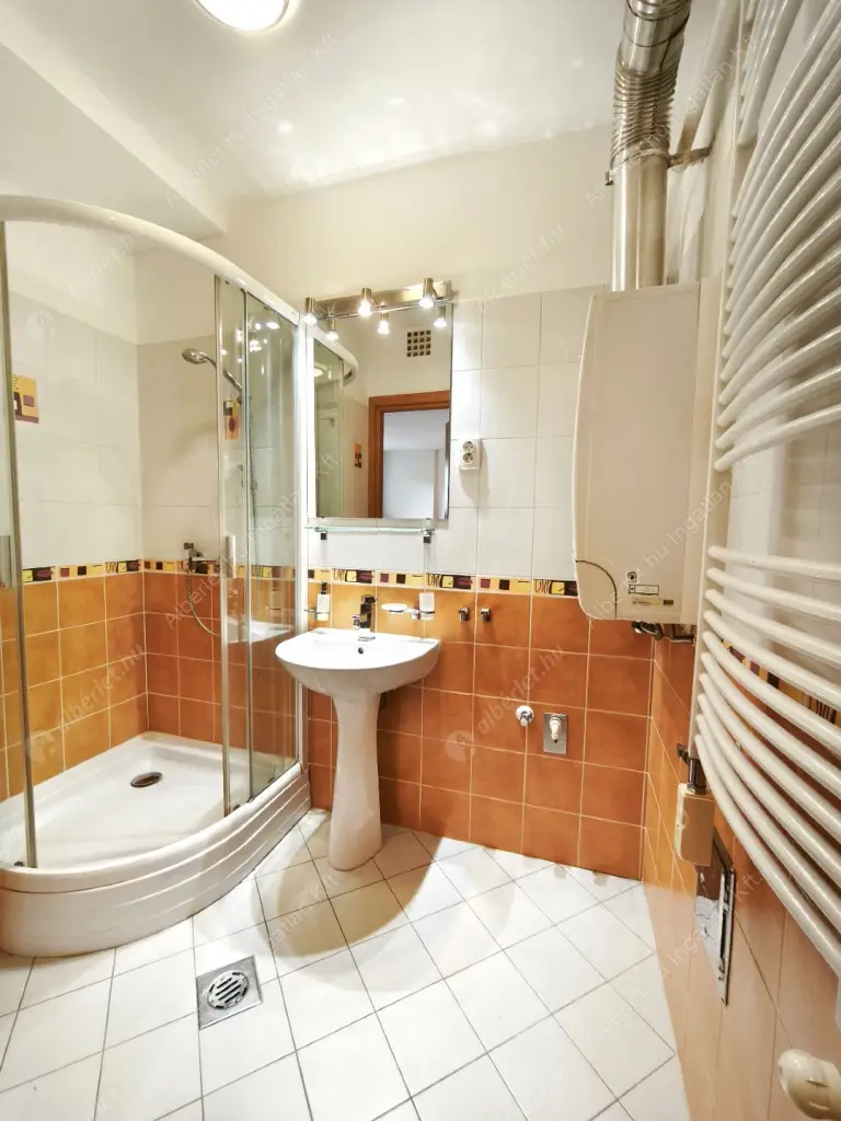 Kiadó albérlet 220000 Ft/hó áron: Budapest, XIV. kerület  Beckó utca. Mérete: 48 nm, 2 szobás | Alberlet.hu - 6569391