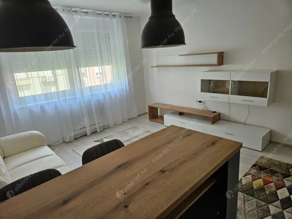 Kiadó albérlet 230000 Ft/hó áron: Budapest, XIV. kerület  Bíbor utca. Mérete: 30 nm, 1 szobás | Alberlet.hu - 6634184