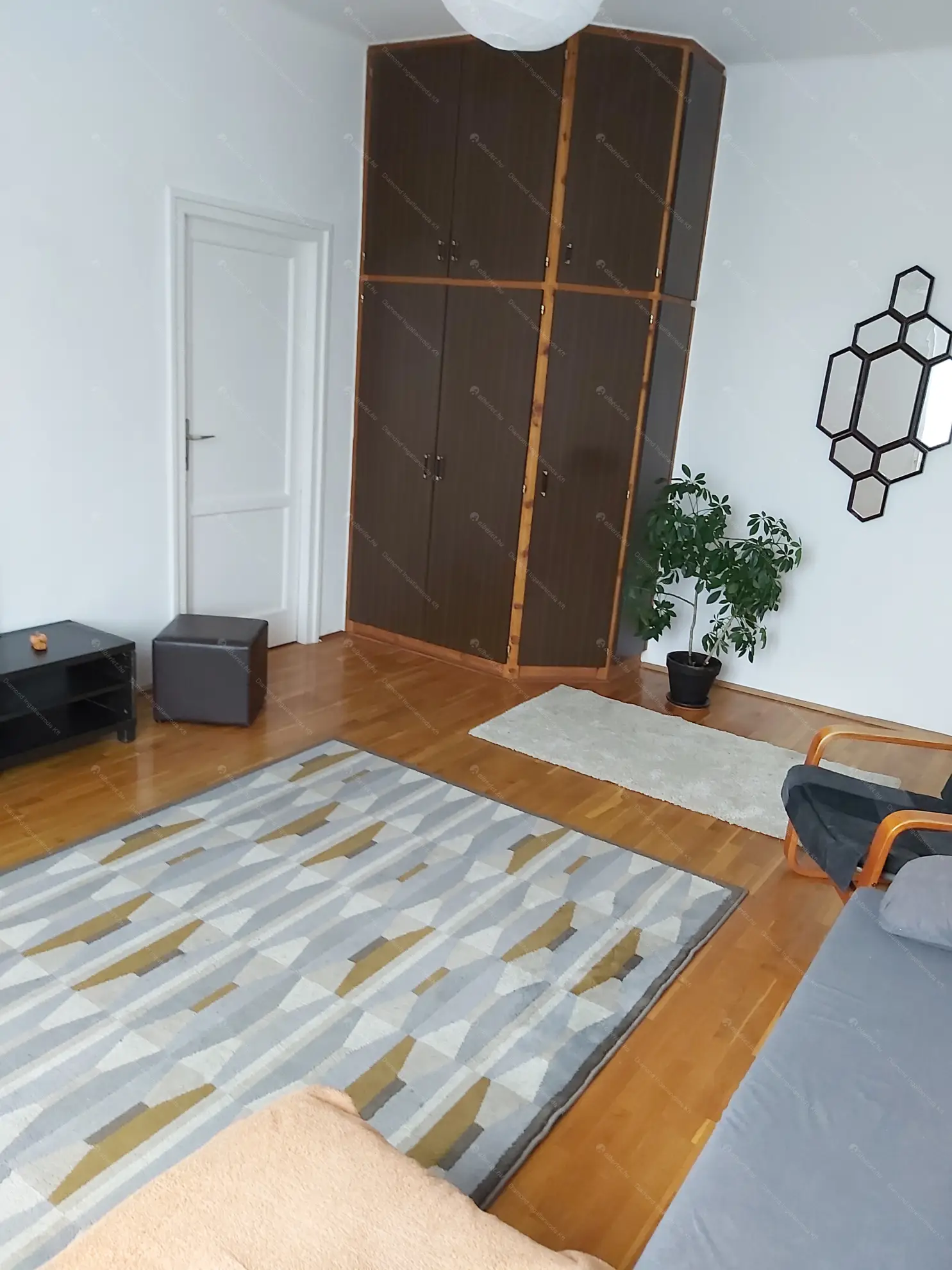 Kiadó albérlet 220000 Ft/hó áron: Budapest, XIV. kerület  Bolgárkerék utca. Mérete: 54 nm, 2 szobás | Alberlet.hu - 6584552