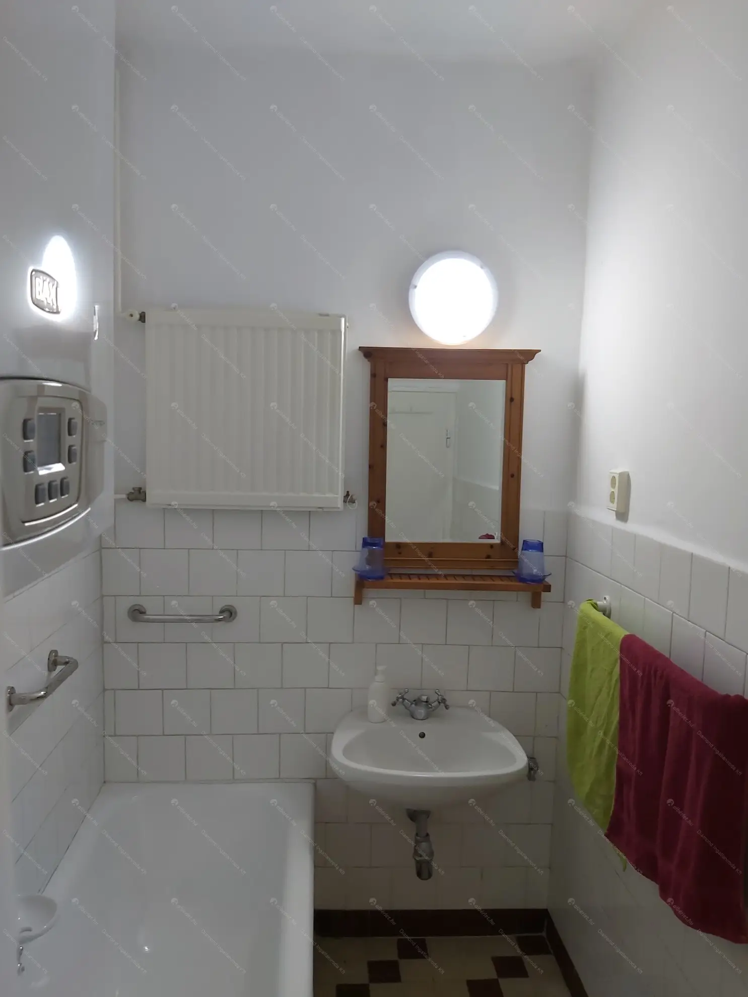 Kiadó albérlet 220000 Ft/hó áron: Budapest, XIV. kerület  Bolgárkerék utca. Mérete: 54 nm, 2 szobás | Alberlet.hu - 6584557