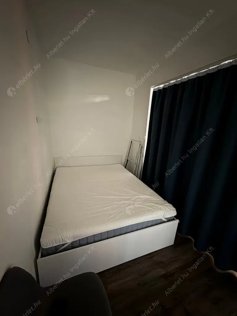 Kiadó albérlet 240000 Ft/hó áron: Budapest, XIV. kerület  Bosnyák tér. Mérete: 40 nm, 1 szobás | Alberlet.hu - 6597530