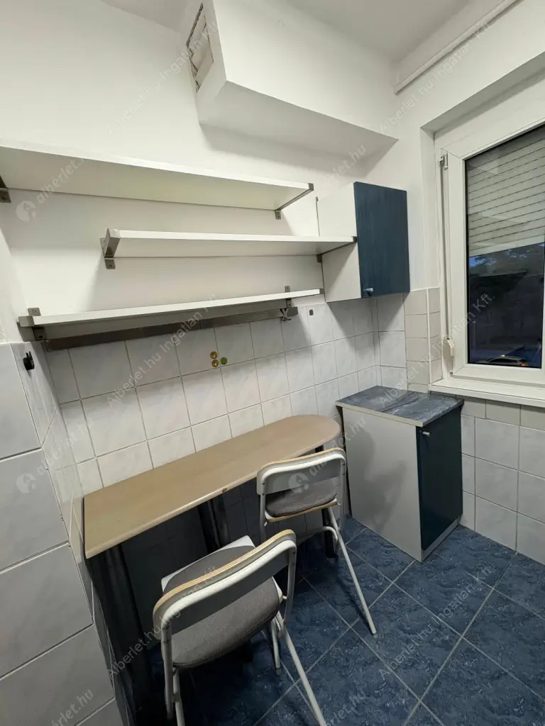 Kiadó albérlet 240000 Ft/hó áron: Budapest, XIV. kerület  Bosnyák tér. Mérete: 40 nm, 1 szobás | Alberlet.hu - 6597532