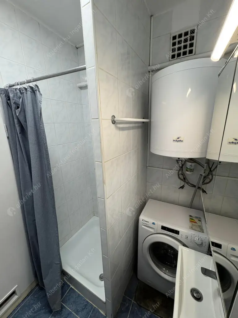 Kiadó albérlet 240000 Ft/hó áron: Budapest, XIV. kerület  Bosnyák tér. Mérete: 40 nm, 1 szobás | Alberlet.hu - 6599830