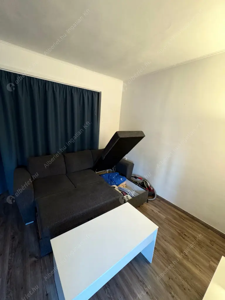 Kiadó albérlet 240000 Ft/hó áron: Budapest, XIV. kerület  Bosnyák tér. Mérete: 40 nm, 1 szobás | Alberlet.hu - 6623134