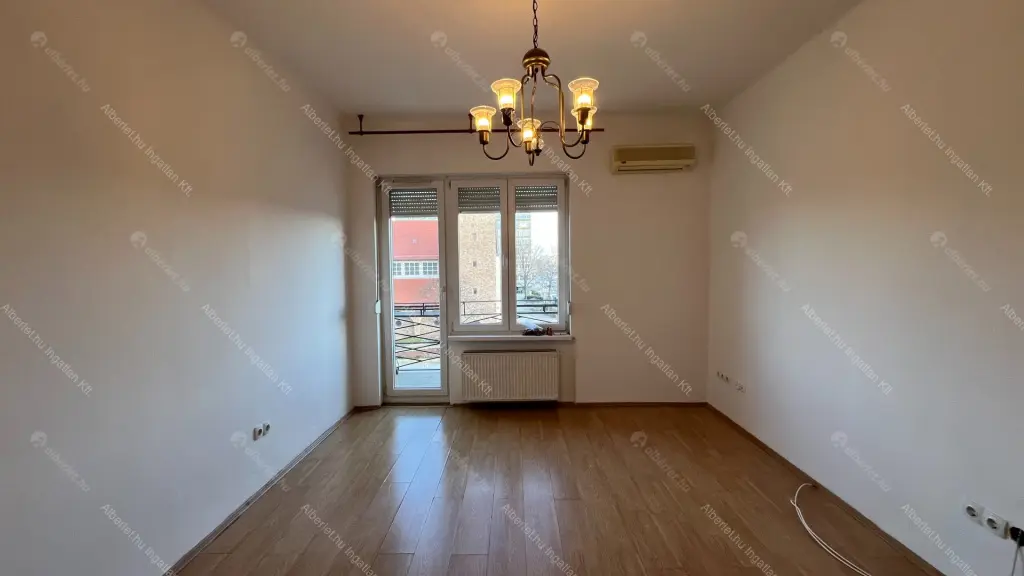 Kiadó albérlet 250000 Ft/hó áron: Budapest, XIV. kerület  Bosnyák tér. Mérete: 62 nm, 2 szobás | Alberlet.hu - 6660429