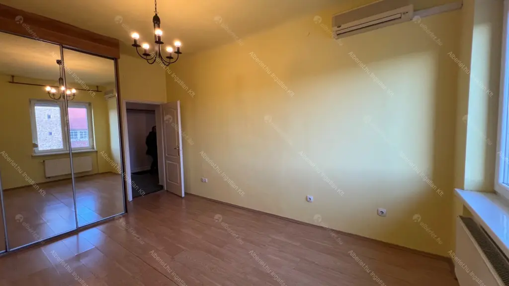 Kiadó albérlet 250000 Ft/hó áron: Budapest, XIV. kerület  Bosnyák tér. Mérete: 62 nm, 2 szobás | Alberlet.hu - 6660433