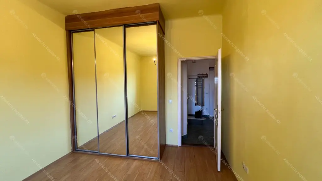 Kiadó albérlet 250000 Ft/hó áron: Budapest, XIV. kerület  Bosnyák tér. Mérete: 62 nm, 2 szobás | Alberlet.hu - 6666175