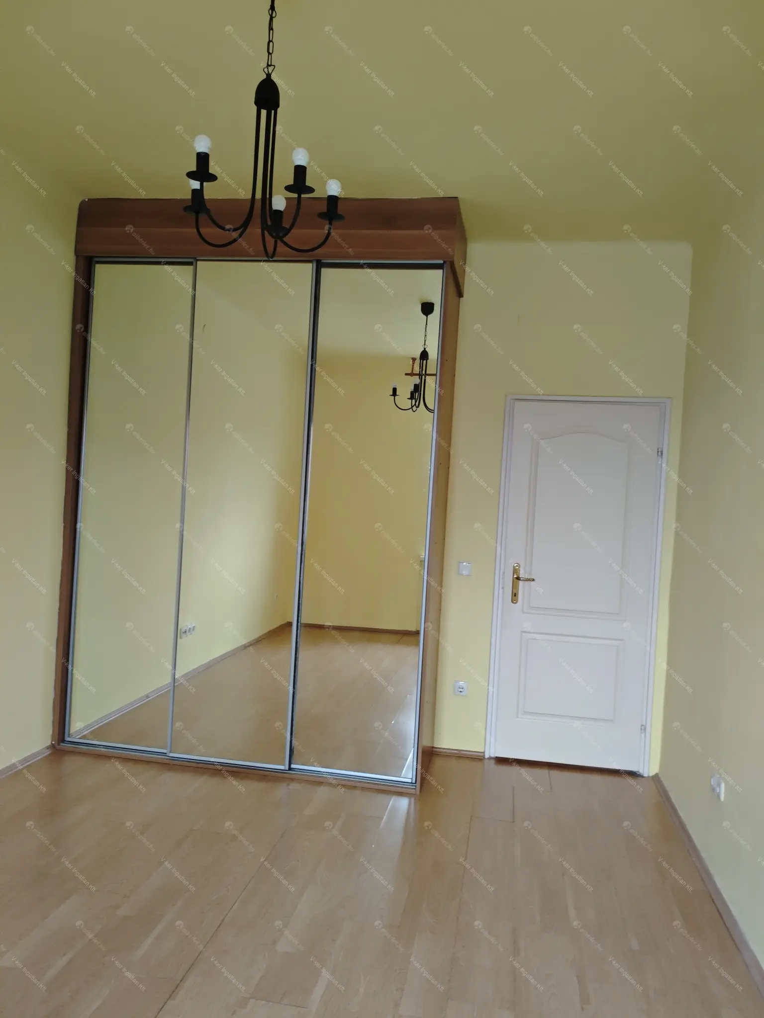 Kiadó albérlet 250000 Ft/hó áron: Budapest, XIV. kerület  Bosnyák tér. Mérete: 62 nm, 2 szobás | Alberlet.hu - 6662130