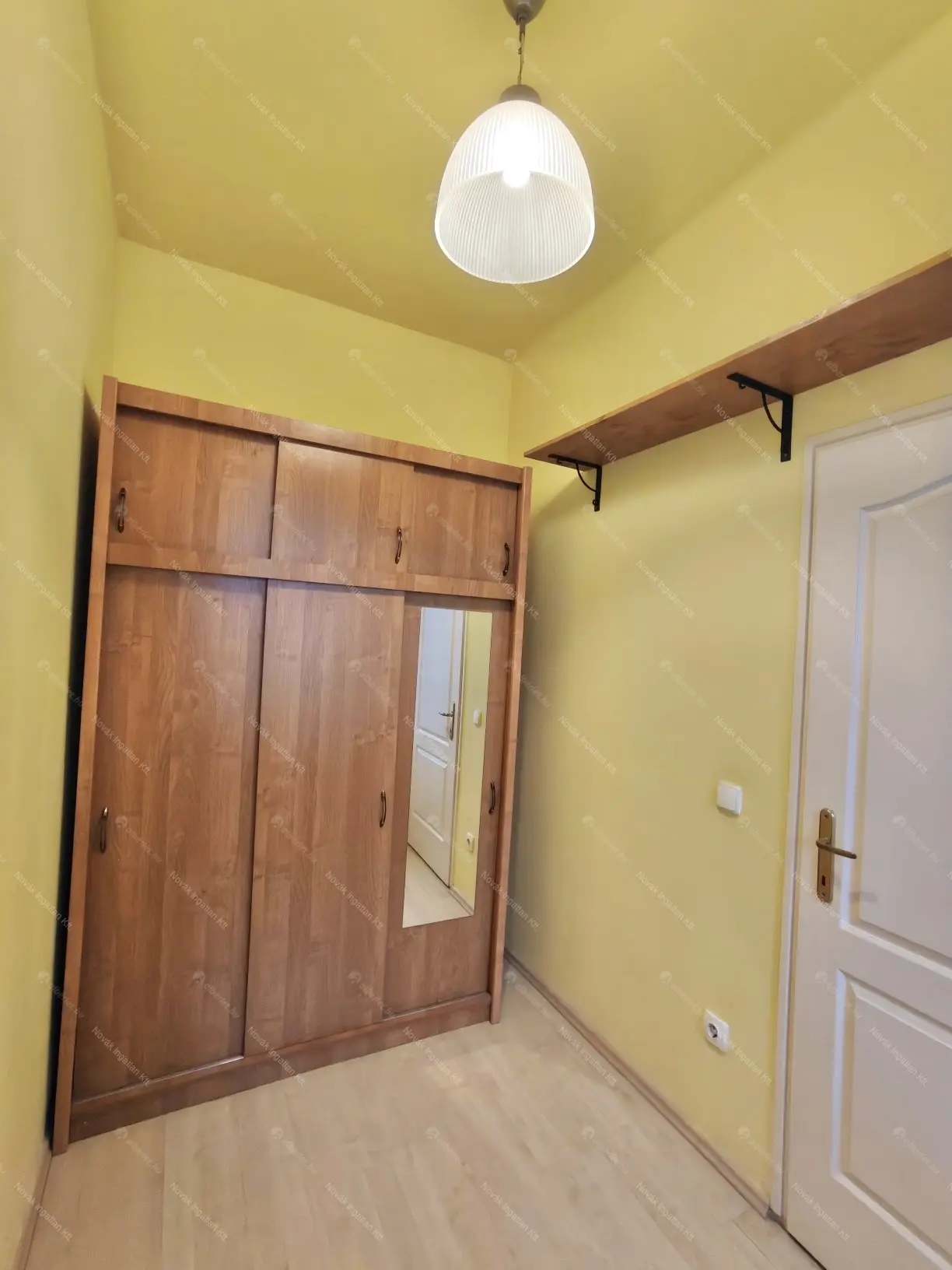 Kiadó albérlet 250000 Ft/hó áron: Budapest, XIV. kerület  Bosnyák tér. Mérete: 62 nm, 2 szobás | Alberlet.hu - 6668142