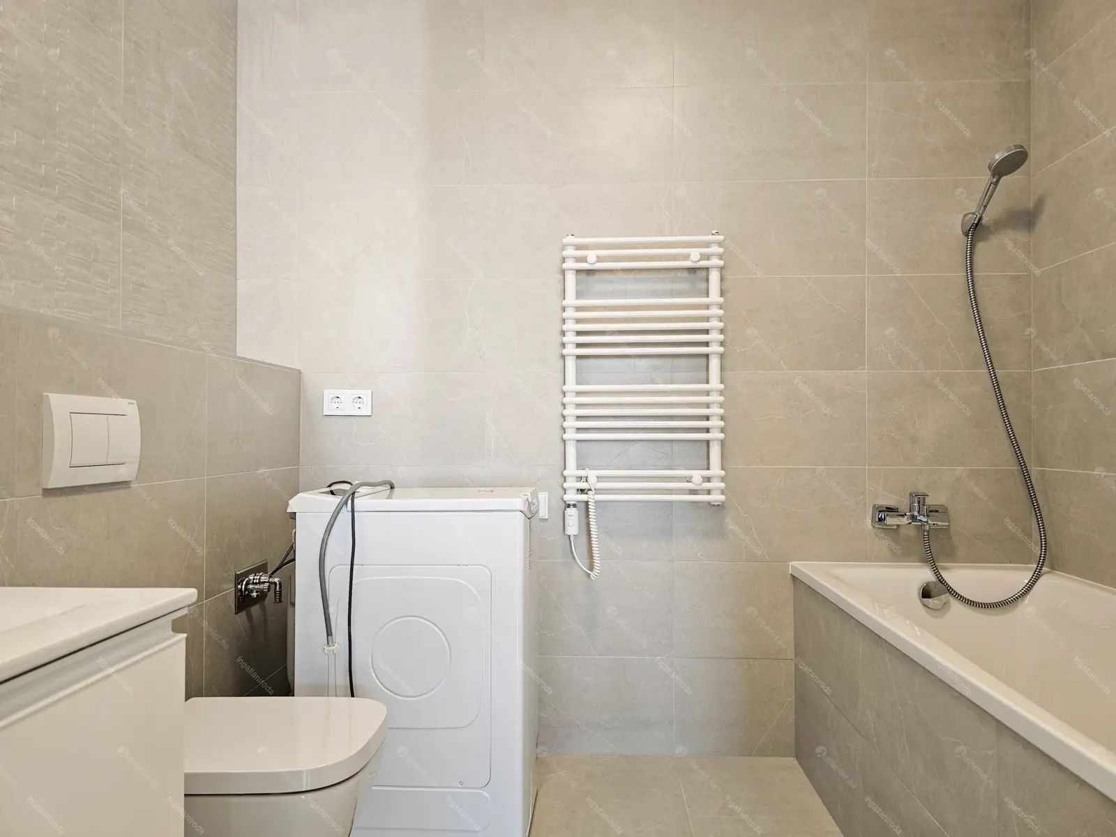 Kiadó albérlet 675000 Ft/hó áron: Budapest, XIV. kerület  Bosnyák utca. Mérete: 100 nm, 4 szobás | Alberlet.hu - 6735301