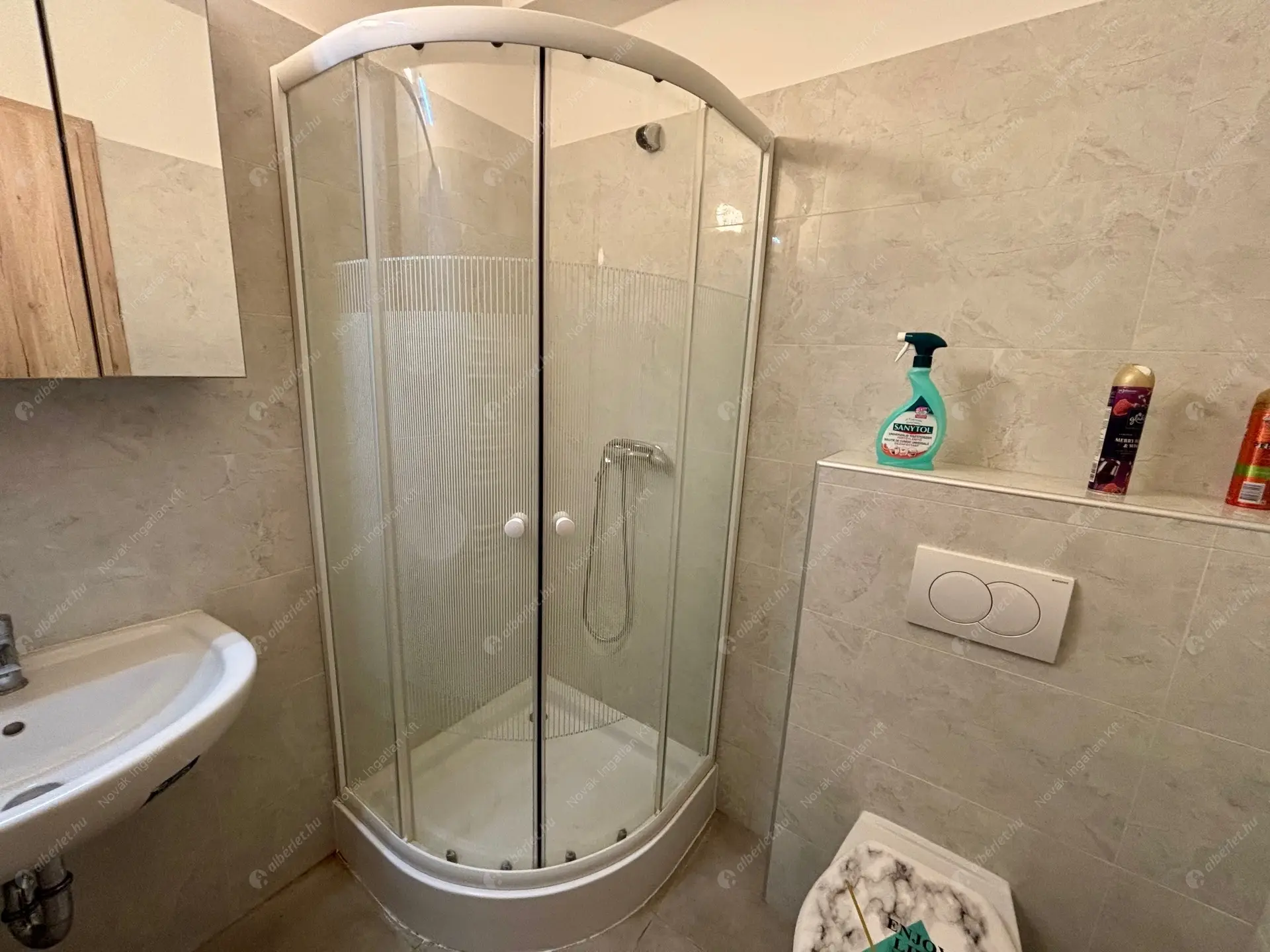 Kiadó albérlet 480000 Ft/hó áron: Budapest, XIV. kerület  Bosnyák utca. Mérete: 112 nm, 4 szobás | Alberlet.hu - 6352726