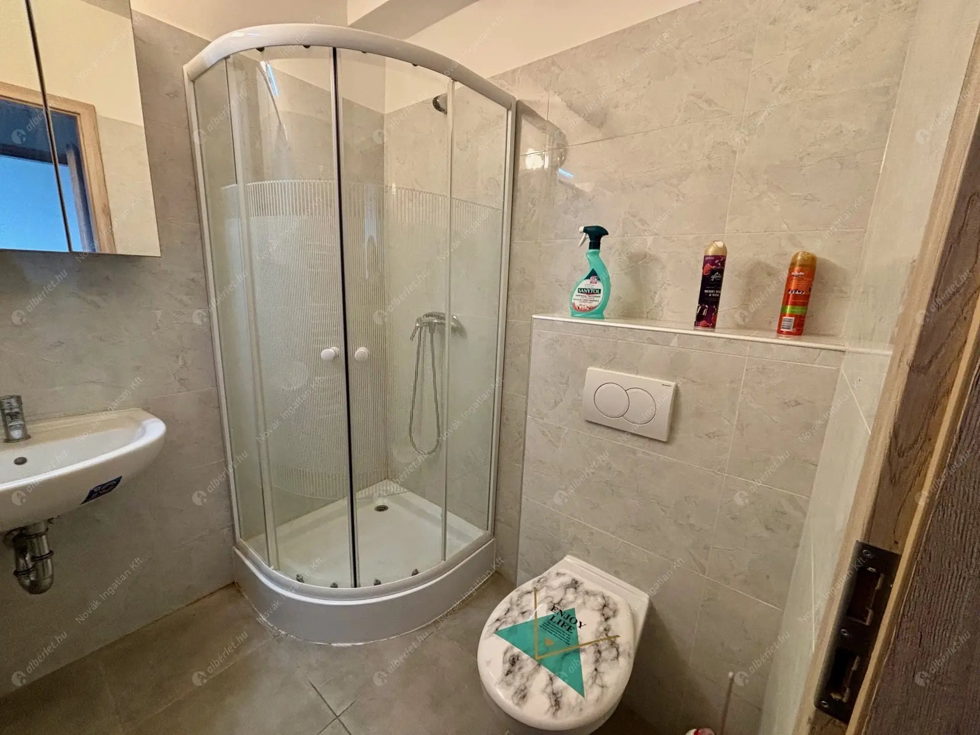 Kiadó albérlet 480000 Ft/hó áron: Budapest, XIV. kerület  Bosnyák utca. Mérete: 112 nm, 4 szobás | Alberlet.hu - 6352730