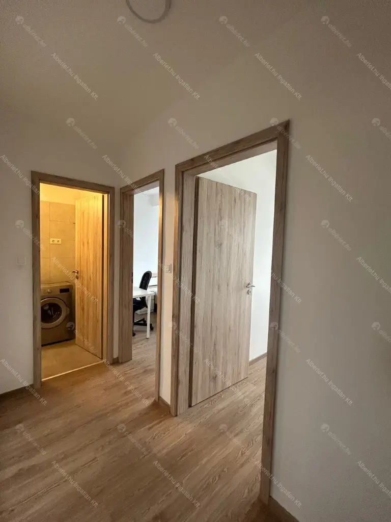 Kiadó albérlet 450000 Ft/hó áron: Budapest, XIV. kerület  Bosnyák utca. Mérete: 112 nm, 4 szobás | Alberlet.hu - 6694217